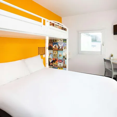 Hotelf1 Nantes Ouest