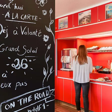 Hotelf1 Nantes Ouest