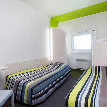 Отель Hotelf1 Nantes Ouest *
