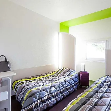 Hotelf1 Nantes Ouest * Сен-Эрблен