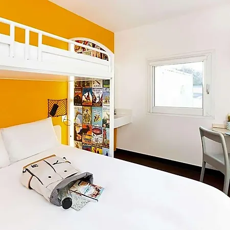 Hotelf1 Nantes Ouest