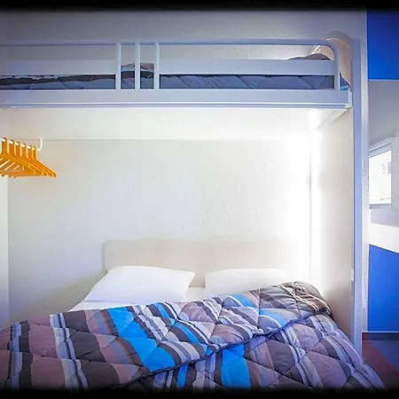 Отель Hotelf1 Nantes Ouest