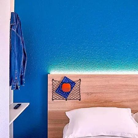 Hotell Hotelf1 Nantes Ouest *