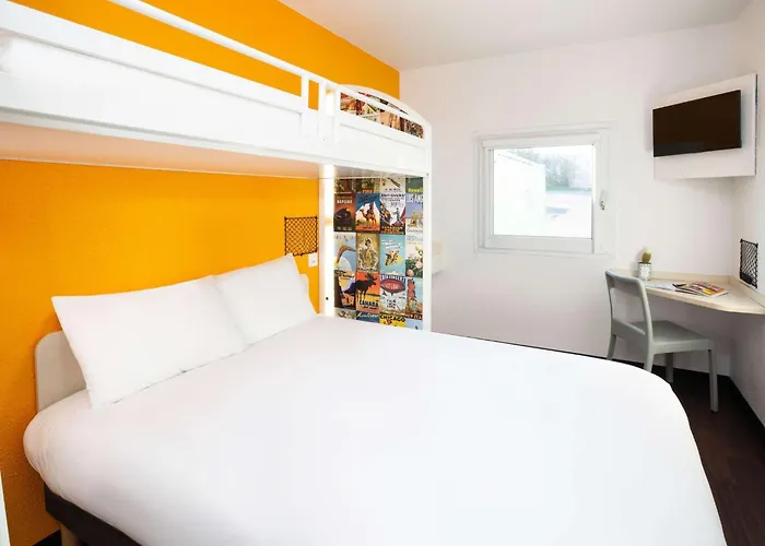 Hotelf1 Nantes Ouest